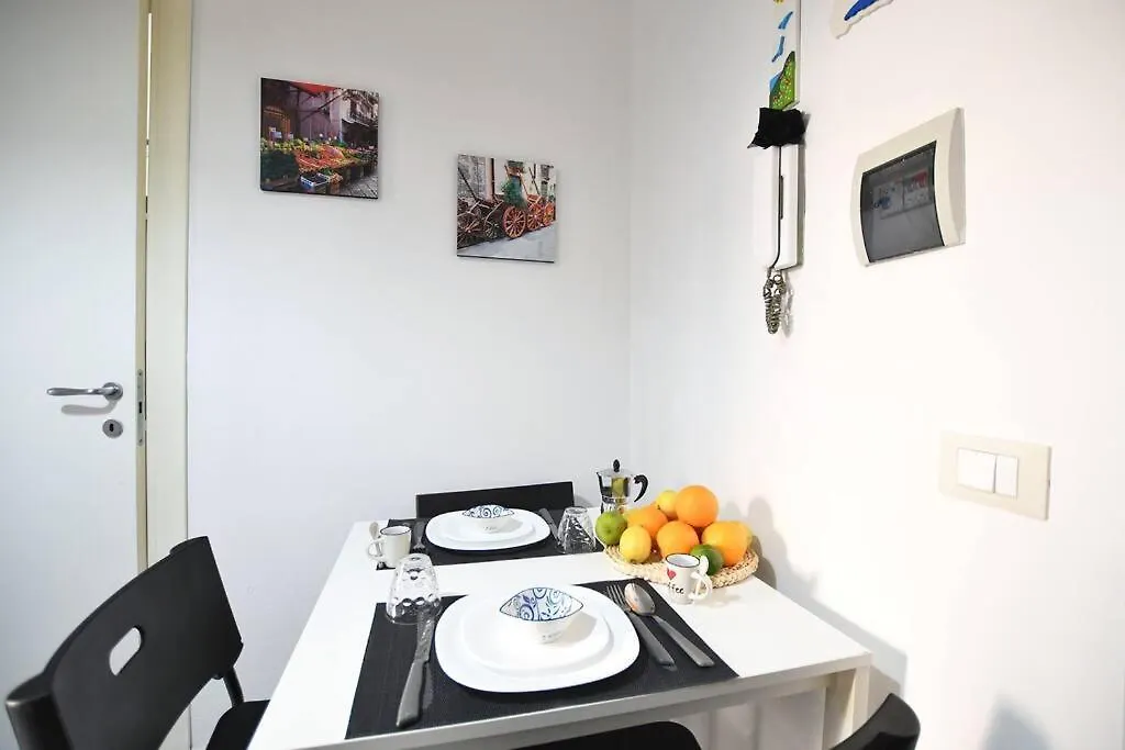 Casa Delle Grazie Palermo Apartment Italy