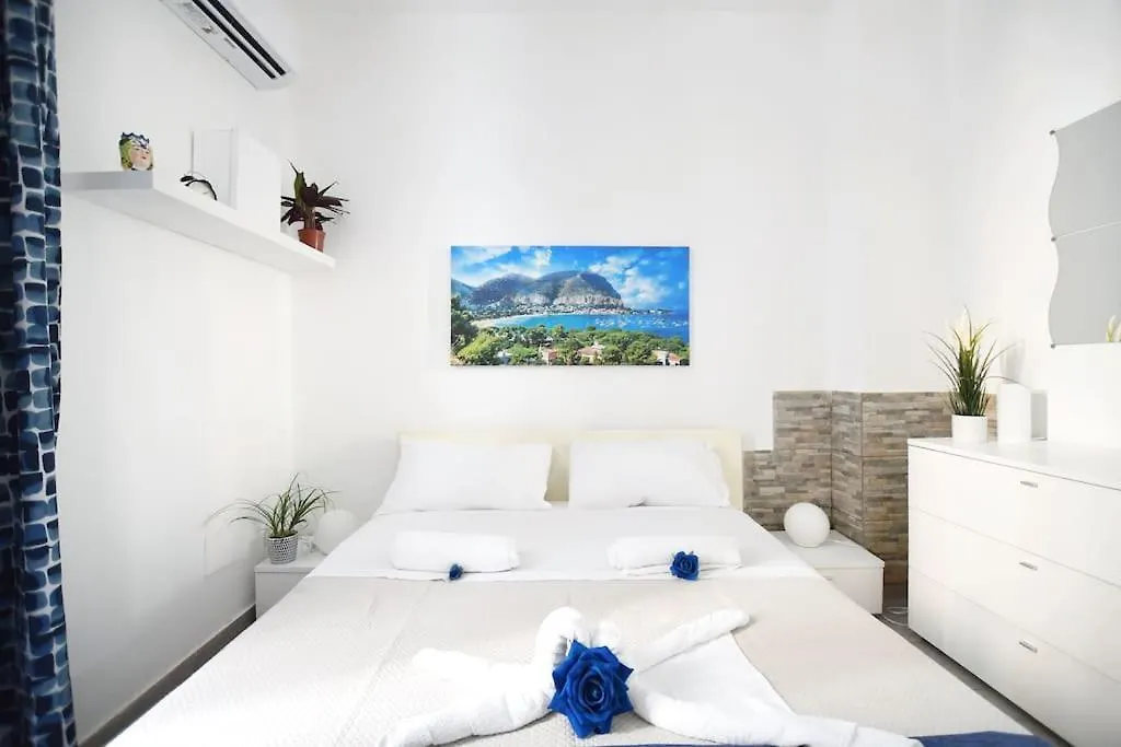 Casa Delle Grazie Palermo Apartment Italy