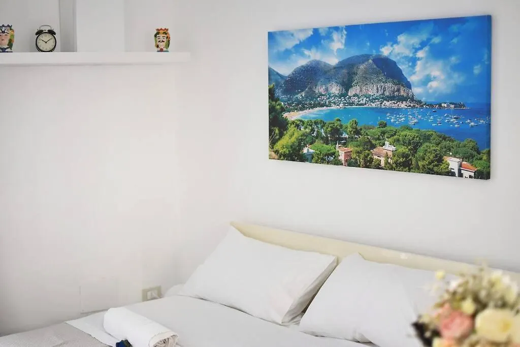 Casa Delle Grazie Palermo Apartment Italy